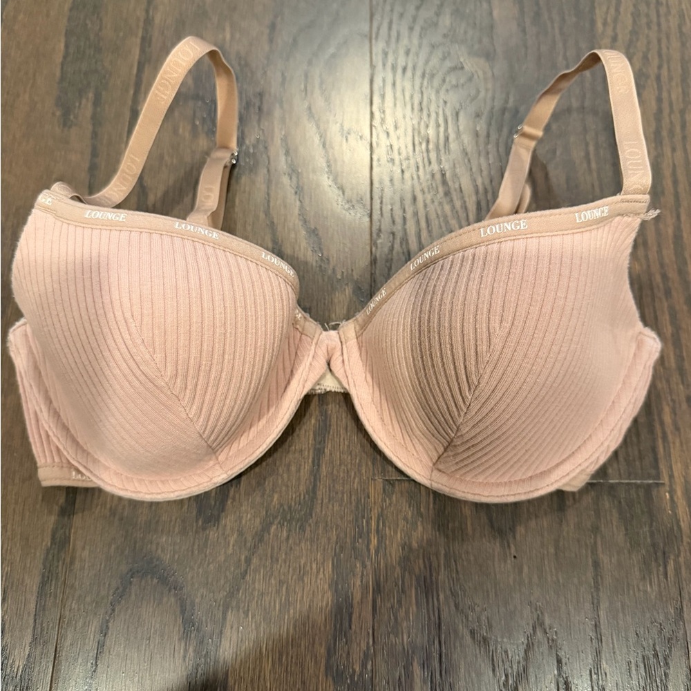 Lounge T-Shirt Bra 32D